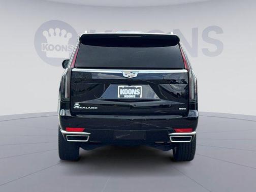 2023 Cadillac Escalade ESV Luxury