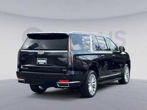 2023 Cadillac Escalade ESV Luxury