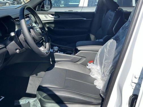 2025 Jeep Grand Cherokee Overland