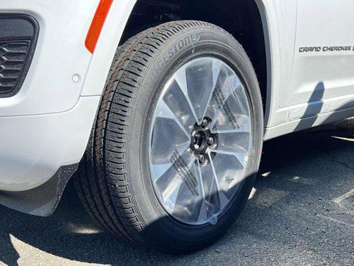 2025 Jeep Grand Cherokee Overland