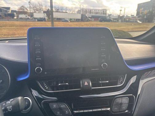 2021 Toyota C-HR XLE