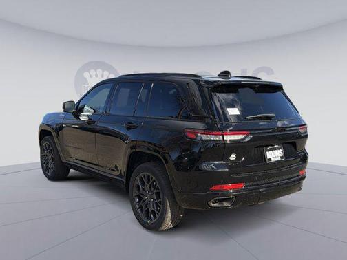 2025 Jeep Grand Cherokee Summit