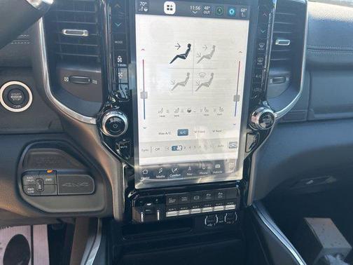 2022 RAM 2500 Laramie Crew Cab 4x4 6'4' Box
