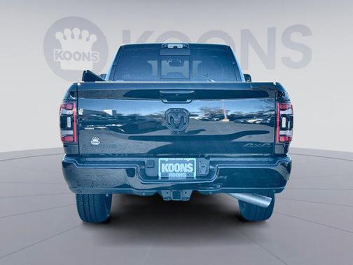 2022 RAM 2500 Laramie Crew Cab 4x4 6'4' Box