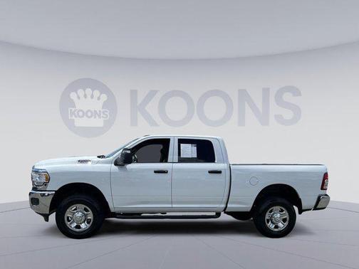 2024 RAM 2500 Tradesman Crew Cab 4x4 6'4' Box