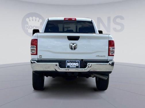 2024 RAM 2500 Tradesman Crew Cab 4x4 6'4' Box