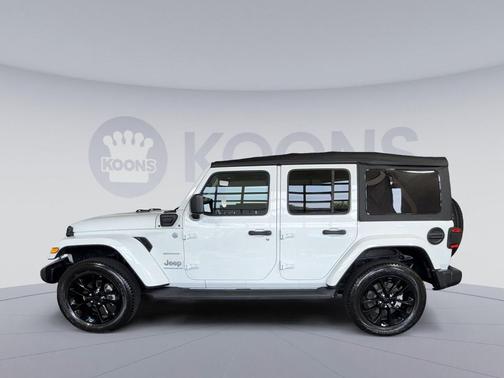 Bright White Clearcoat 2023 Jeep Wrangler 4xe Sahara