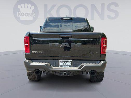 Diamond Black Crystal Pearlcoat 2026 RAM 1500 RHO Crew Cab 4x4 5'7' Box