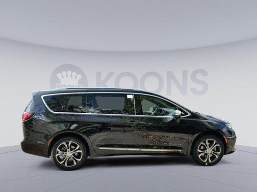 2026 Chrysler Pacifica L