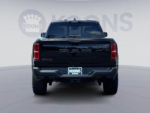 Diamond Black Crystal Pearlcoat 2026 RAM 1500 RHO Crew Cab 4x4 5'7' Box