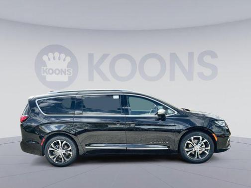 2026 Chrysler Pacifica L