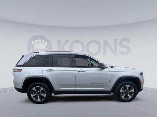2022 Jeep Grand Cherokee 4xe Base