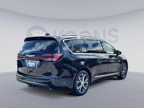 2026 Chrysler Pacifica L