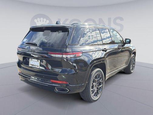 2025 Jeep Grand Cherokee Summit