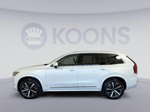 Crystal White Pearl 2025 Volvo XC90 B6 Core