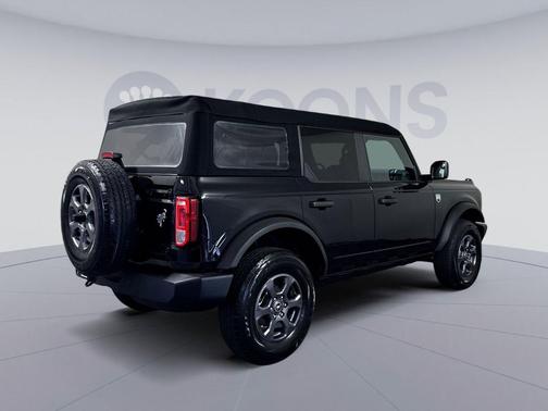 SHADOW BLACK 2023 Ford Bronco Big Bend