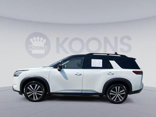 2023 Nissan Pathfinder Platinum 4WD