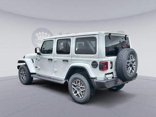 2026 Jeep Wrangler 4-Door Sahara 4x4