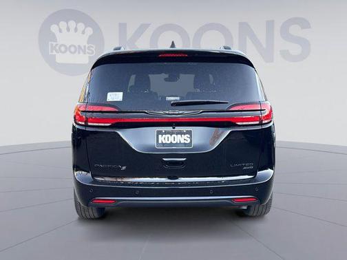 2026 Chrysler Pacifica Limited