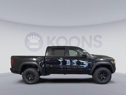 Diamond Black Crystal Pearlcoat 2026 RAM 1500 RHO Crew Cab 4x4 5'7' Box