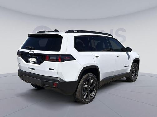 bright white clearcoat 2026 Jeep Cherokee Overland