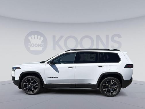 bright white clearcoat 2026 Jeep Cherokee Overland
