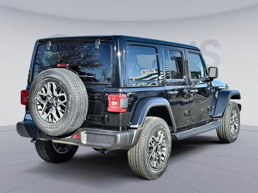 2026 Jeep Wrangler 4-Door Sahara 4x4