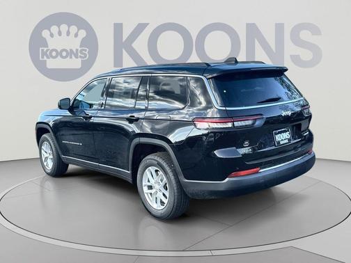 Diamond Black Crystal Pearlcoat 2025 Jeep Grand Cherokee L Laredo