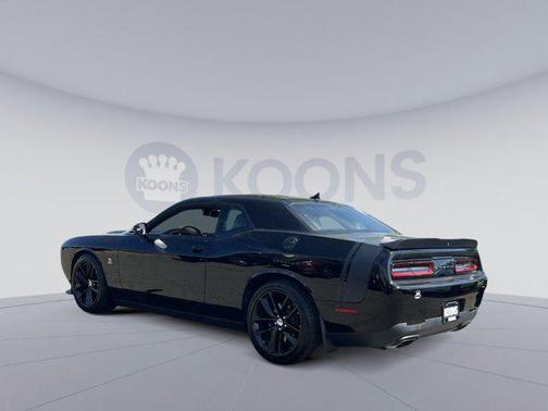 2016 Dodge Challenger R/T Scat Pack