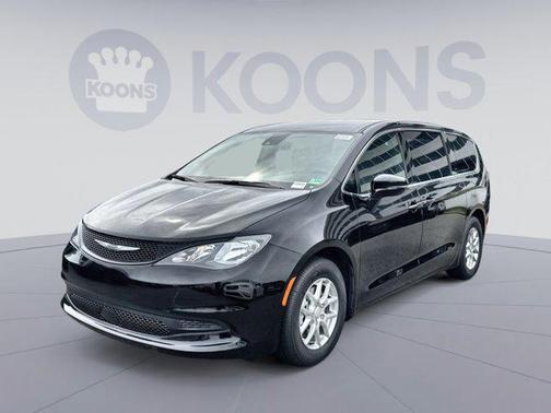 2026 Chrysler Voyager LX