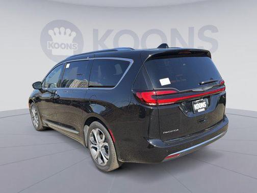 2026 Chrysler Pacifica L