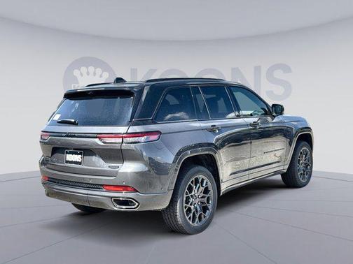 2025 Jeep Grand Cherokee Summit