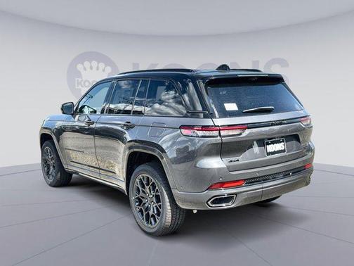 2025 Jeep Grand Cherokee Summit