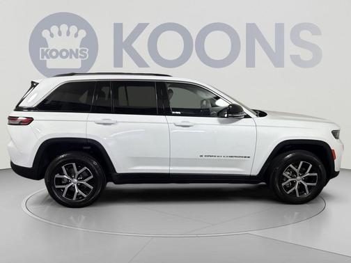 Bright White Clearcoat 2023 Jeep Grand Cherokee Limited