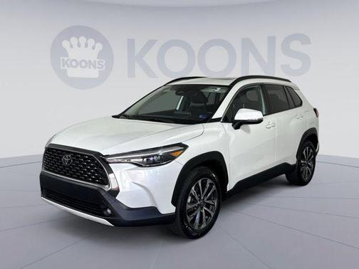 Wind Chill Pearl 2023 Toyota Corolla Cross XLE