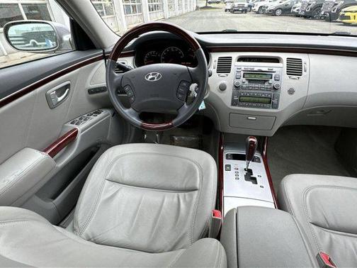 2006 Hyundai Azera SE