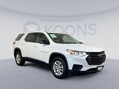 Photo 1 of 18 of 2019 Chevrolet Traverse LS