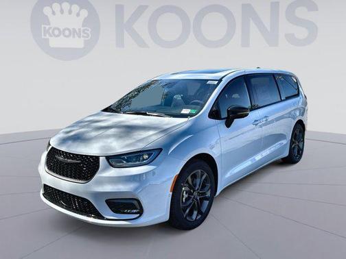 2026 Chrysler Pacifica L