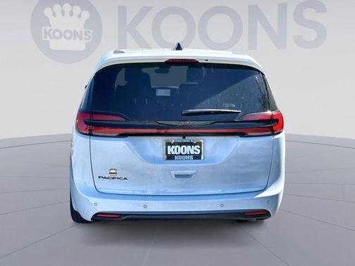 2026 Chrysler Pacifica L