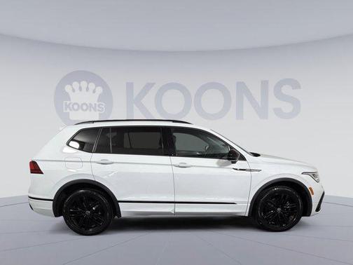 2022 Volkswagen Tiguan 2.0T SE R-Line Black 4MOTION