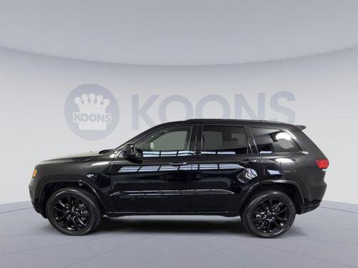 2022 Jeep Grand Cherokee Laredo