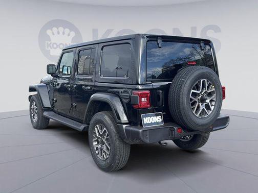 black clearcoat 2026 Jeep Wrangler 4-Door Sahara 4x4