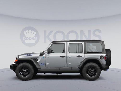 Silver Zynith Clearcoat 2024 Jeep Wrangler Willys