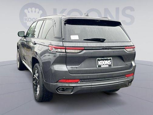 2025 Jeep Grand Cherokee Summit