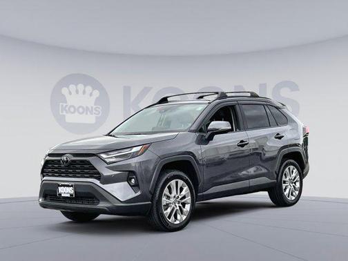 2024 Toyota RAV4 XLE Premium