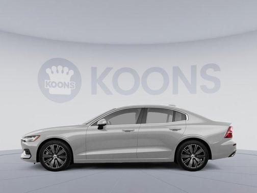 2021 Volvo S60 T5 Momentum