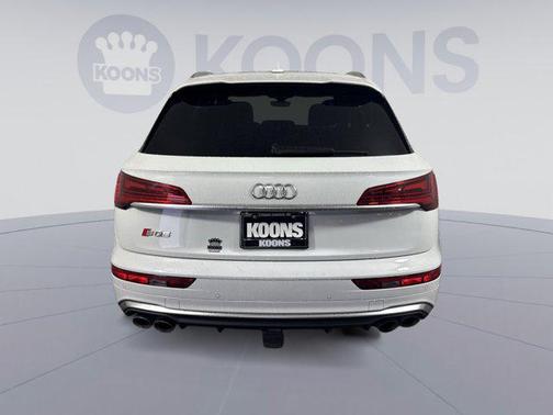 Glacier White Metallic 2023 Audi SQ5 3.0T Premium Plus