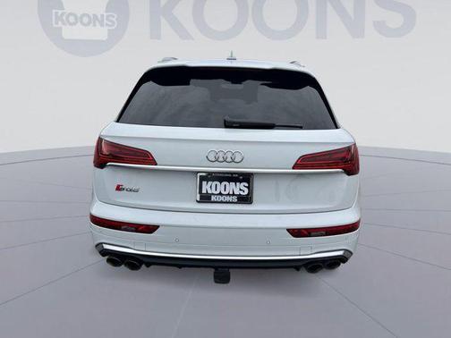 Glacier White Metallic 2023 Audi SQ5 3.0T Premium Plus