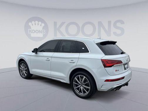 Glacier White Metallic 2023 Audi SQ5 3.0T Premium Plus