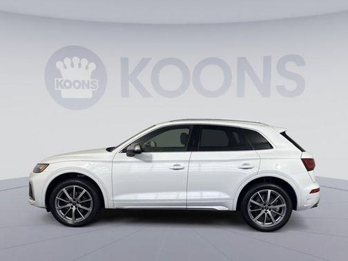 Glacier White Metallic 2023 Audi SQ5 3.0T Premium Plus